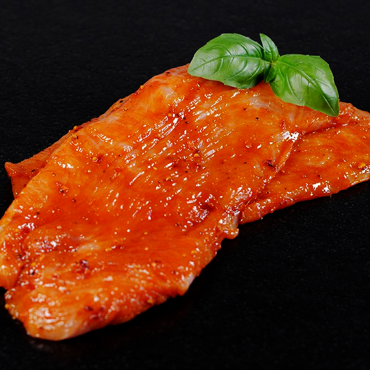 Geschmackserlebnis, Currywurst, lecker, Exportschlager, Deutschland, Brötchen, Pommes, Imbiss, Biss, Treffer, Soße, Grilleigenschaft, Brateigenschaft, Qualität, Kultstatus, Debrecziner, feurig, Ungarn, Ursprung, deutschsprachig, Raum, Fenchelsalami, grobkörnig, Salami, bestem, regional, einmalig, verleiht, Salami, außerordentlich, mediterran, Hauch, Italien, mag, verliebt, reift, Reiferaum, gesundheitsfördernd, Wirkung, Heilpflanze, Körper, Frischwurstaufschnitt Ansbacher Presskopf, Ansbacher Presskopf, raffiniert, Schweinekopf, Gehackt, abschließend, Kümmelnote, Bierwurst, Frischwurstaufschnitt Champignonwurst, Champignonwurst, Frischwurstsorte, Champignons, handwerklich, altbewährt, Rezeptur, Muss, Schwammerl, Fan, Frischwurstaufschnitt Eierwurst, Eierwurst, elegant, Mix, Paprikastück, Eier, Frischwurstaufschnitt Fleischwurst, Pausenbrot, Frischwurstaufschnitt Jagdwurst, Frischwurstaufschnitt Käsewurst, heißgegart, Käse-Kochsalami, zubereitet, Bratenaroma, Käsewurst, Brotzeitwurst, allerdings, kalt, Tag